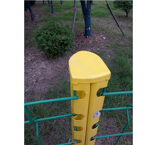 花壇圍欄網1.jpg